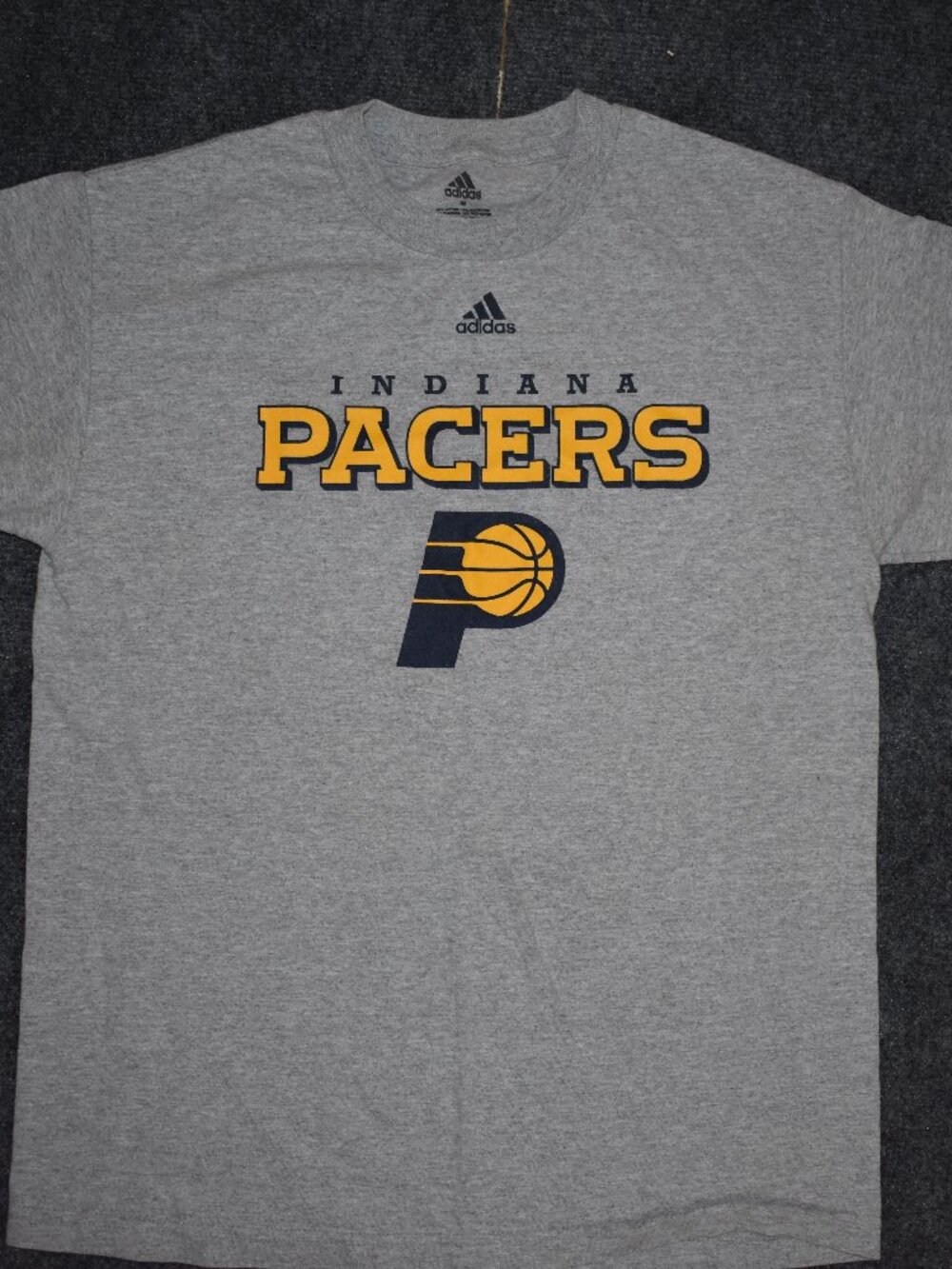 Adidas Men's NBA Indiana Pacers Gray T-Shirt Size Med